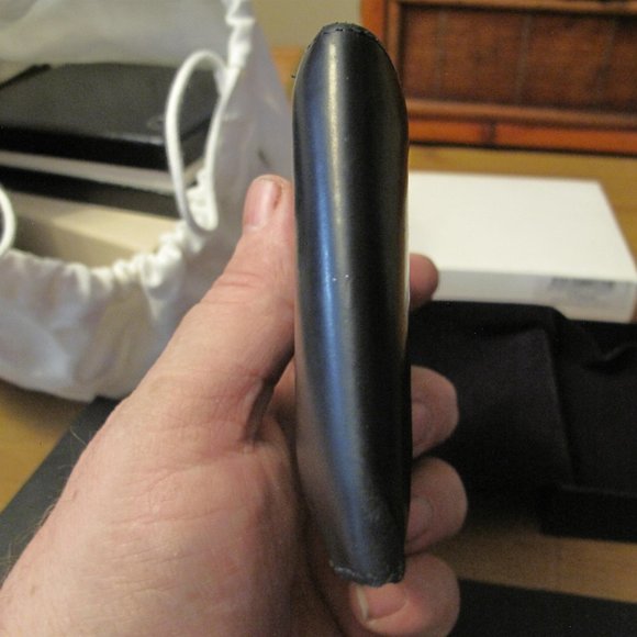 ST Dupont Men's Wallet with Authenticity Certificate and original packag… - Picture 11 of 16